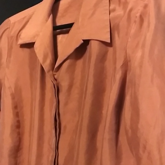 ForSale.  Kate Hill silky rust fitted blouse. - Picture 5 of 5